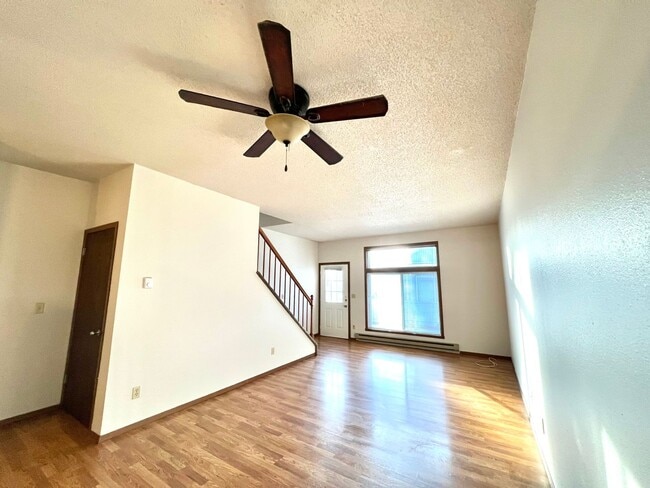 Photo - 3 bed, 2 bath Townhome - 1 Month Free on a 12-Month Lease!