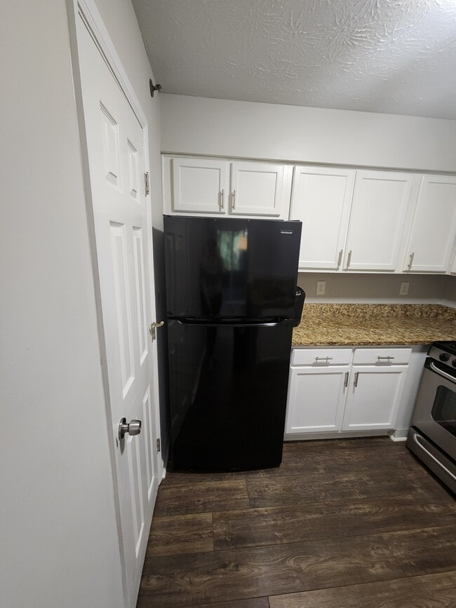 Photo - 4000 Riverlook Pky SE Unit 103