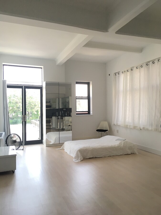 Photo - 242 S 1st St