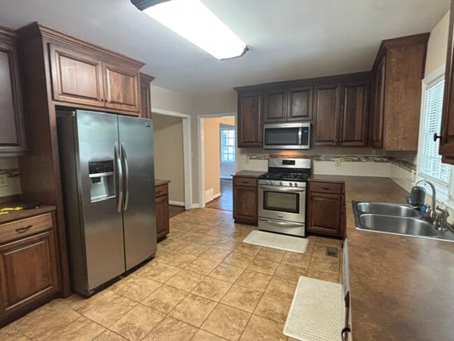 Photo - 1531 Iris Dr
