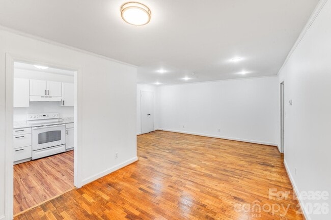 Photo - 405 W Harvie Ave Unidad B