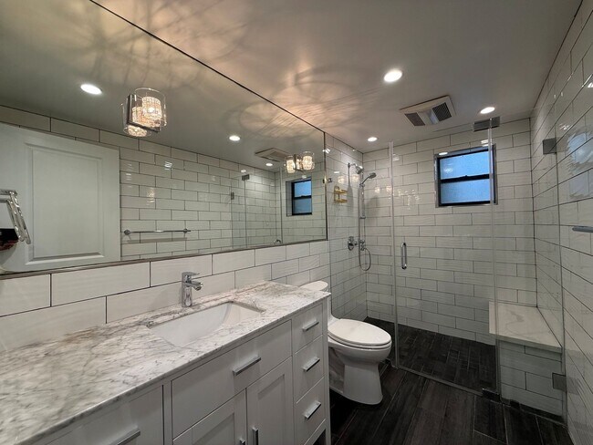 912 N Humboldt St Unit B