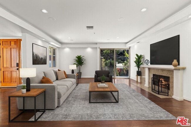 Photo - 2619 Rinconia Dr