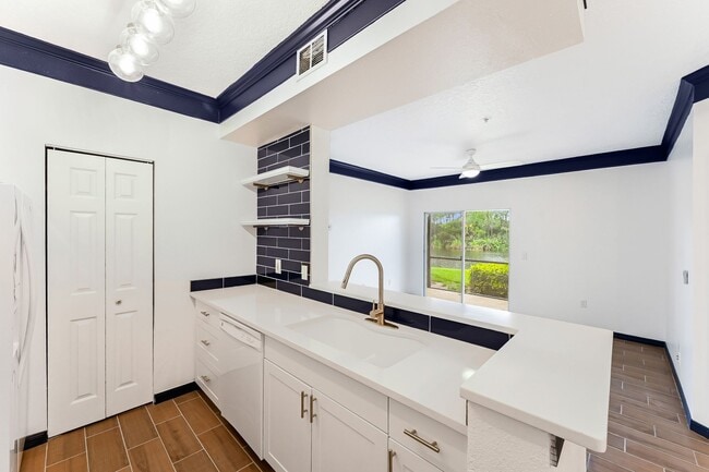 Building Photo - 11520 Villa Grand Unit 1014 Rental