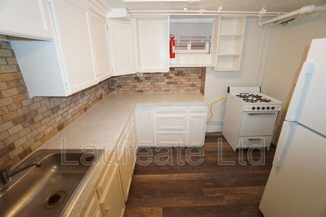 Photo - 815 N Ogden St Unidad #3