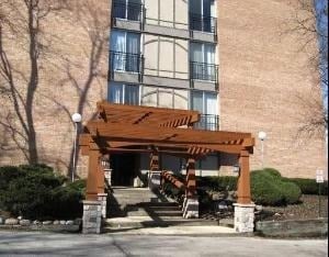 Building Photo - 5810 Oakwood Dr Unit 5G Rental