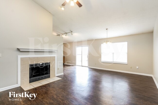 Photo - 5923 Prairie Creek Dr