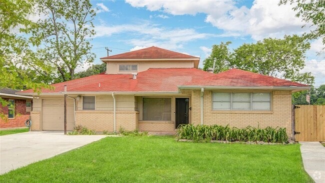 Building Photo - 5902 Hornwood Dr Rental
