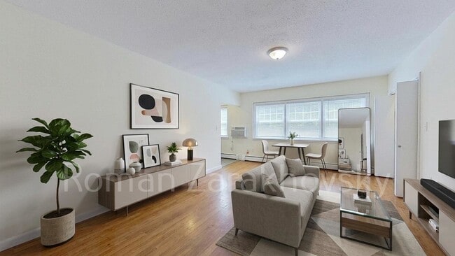 Building Photo - 2018 Commonwealth Ave