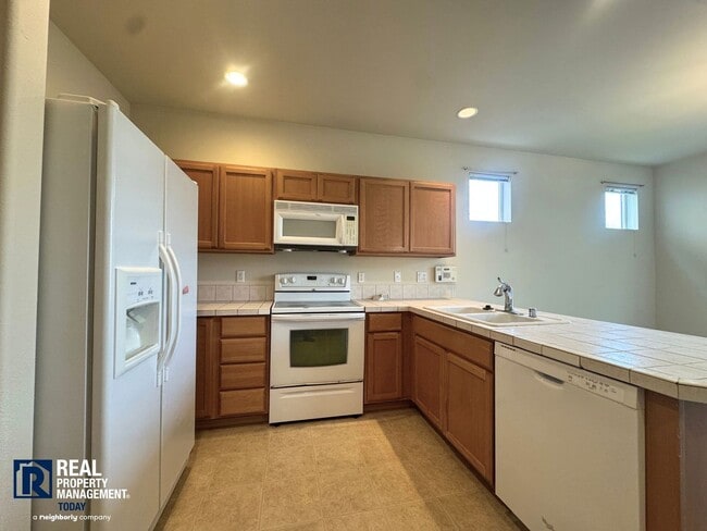 Photo - 3BR Silver Creek Home w/ Loft, Fireplace & 2-Car Garage!!