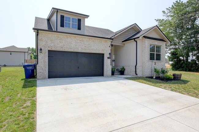 Photo - 715 Jodine Ann Dr