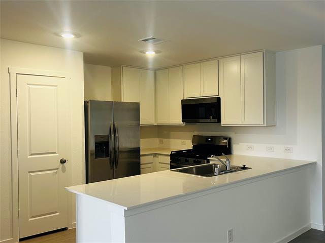 Photo - 2059 Stable Ln