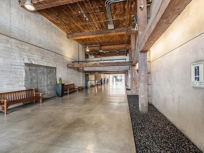 510 S Hewitt St Unit Arts District - Barker Block Unit