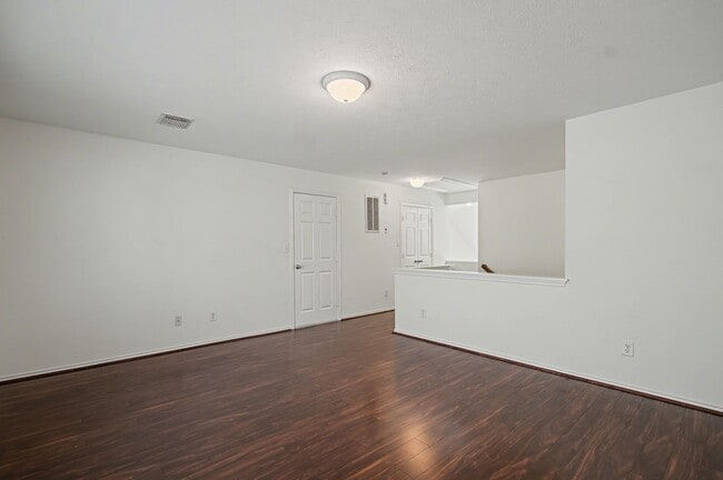Building Photo - 2416 Charleston St Unit A