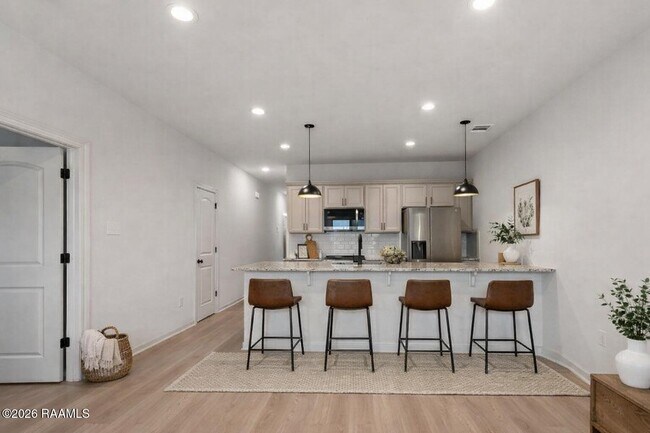 Photo - 606 Guillot Rd