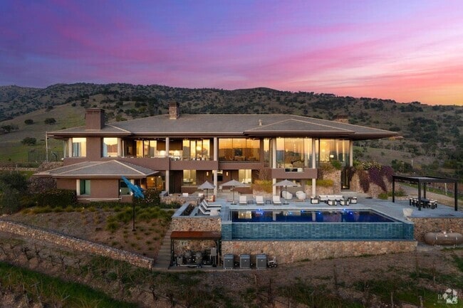 Building Photo - 2100 Old Soda Springs Rd Rental