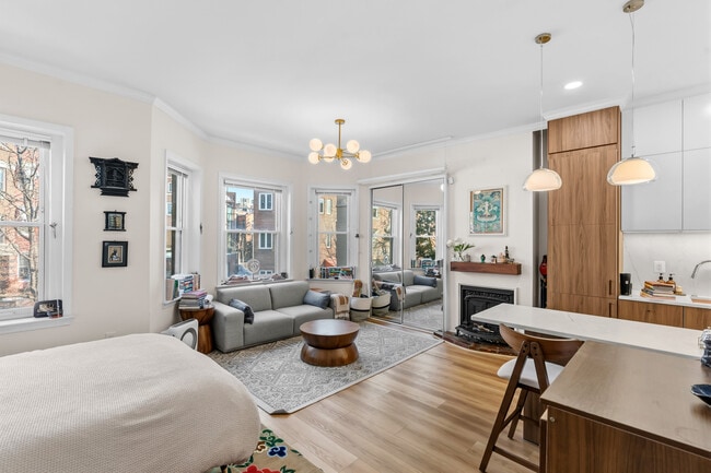 Photo - 1758 Corcoran St NW Unidad 2