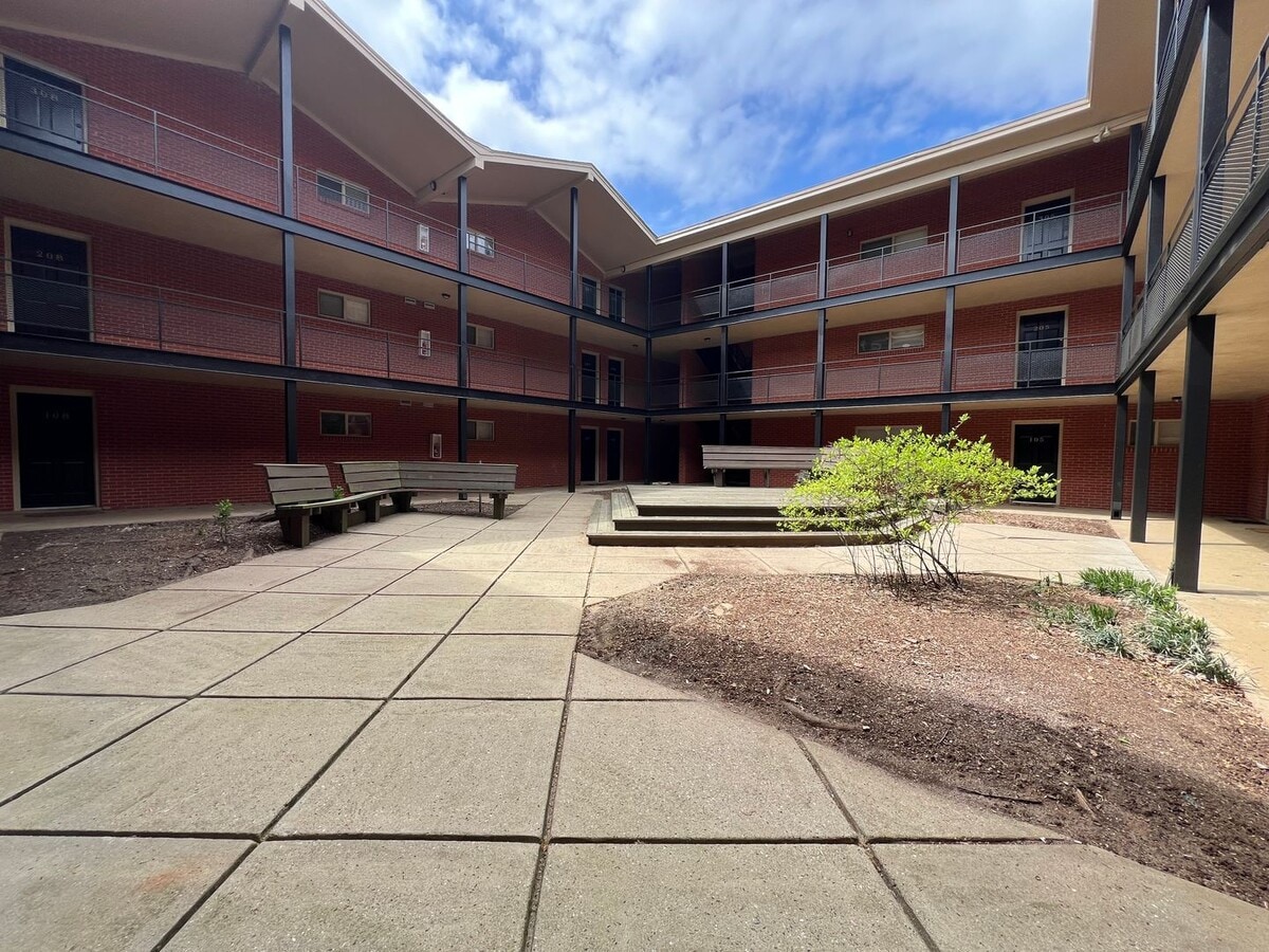 Stadium Village 2 Bedroom Condo - Stadium Village 2 Bedroom Condo