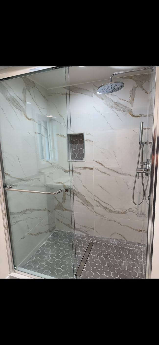 Photo - 1939 W Glenoaks Blvd