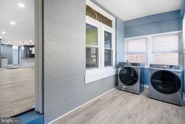 Photo - 15 N Edgewood St