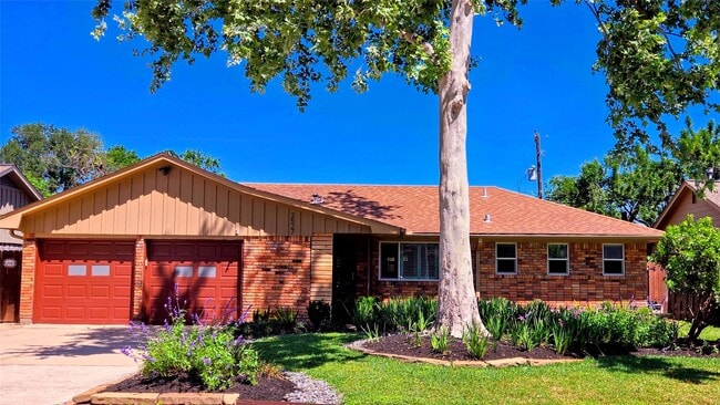 Photo - 2527 Willowby Dr