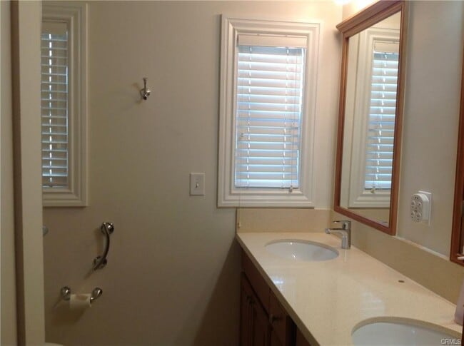 Photo - 71 W Norman Ave