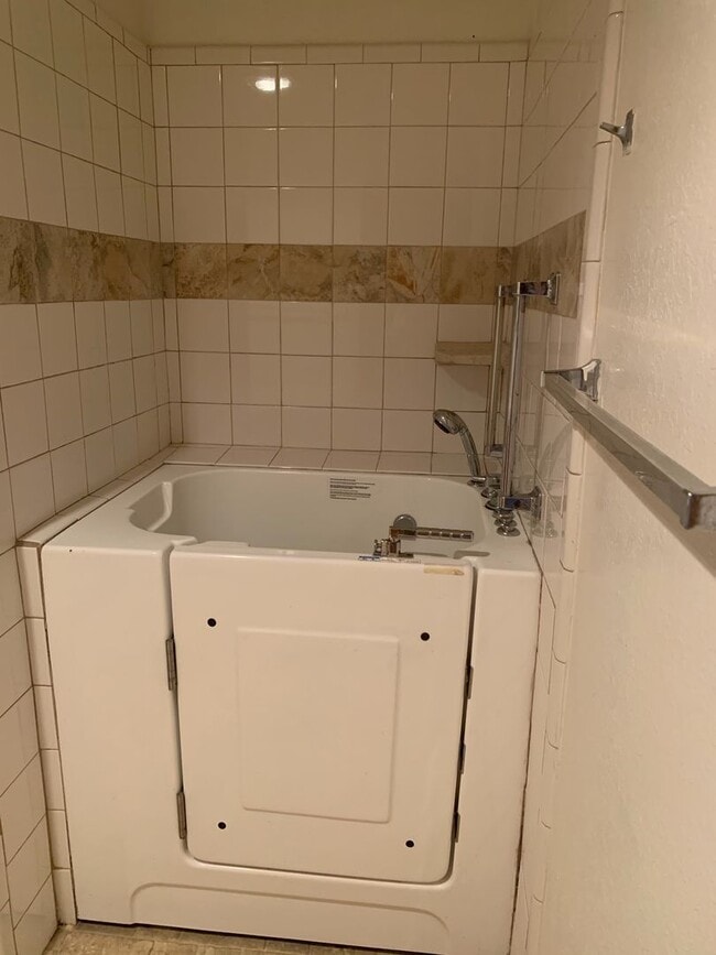 Photo - 255-257 Evergreen Ave Unit 255