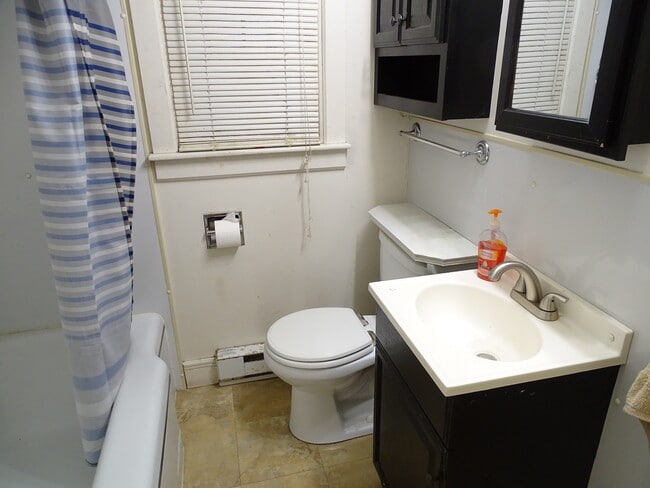 Photo - 206 Old Mill Rd