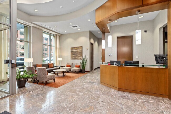 Photo - 4909 Laclede Ave Unit 1204