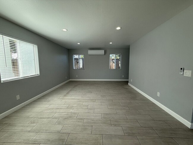 Photo - NewB SDS T 3634 Unit NewB SDS T 3634