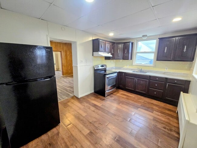 Photo - 58 W Garrison St