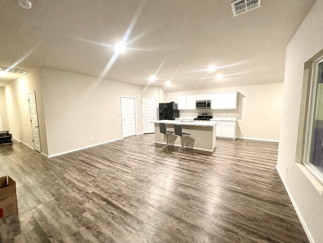 Photo - 4 Bed | 2 Bath in Broken Arrow!