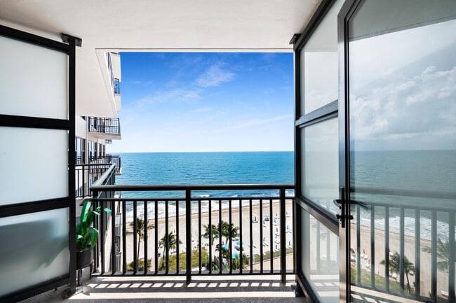Building Photo - 3800 Galt Ocean Dr Unit 1009
