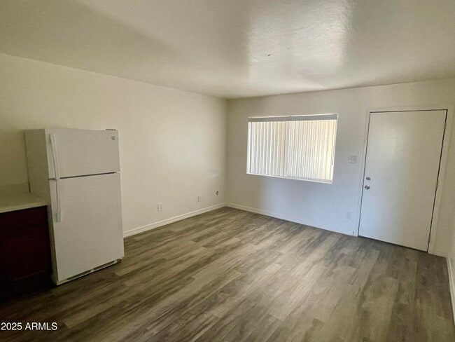 Photo - 2301 N 28th St Unidad 2