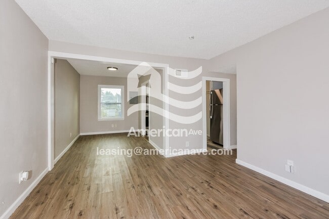 Photo - 32 Barcelona Ave