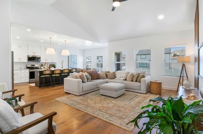 Photo - 3407 Pinyon Pk Ln