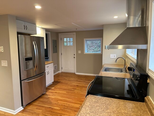 Photo - 11 Upper Malletts Ln