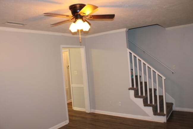 Photo - 810 S Willowick Dr