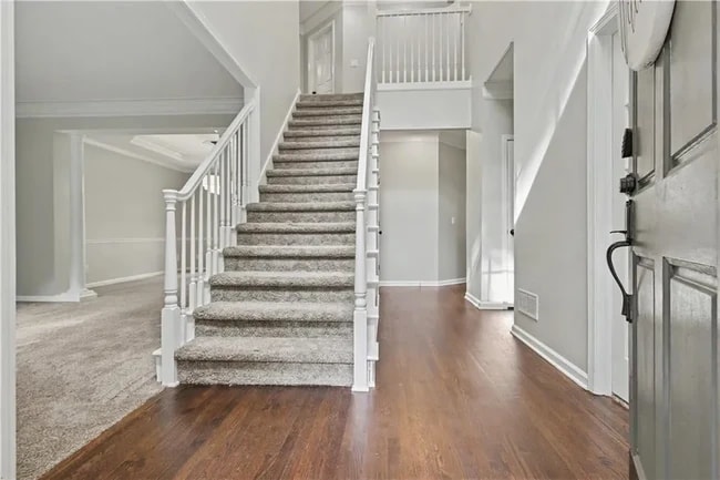 Photo - 205 Woodcreek Ln