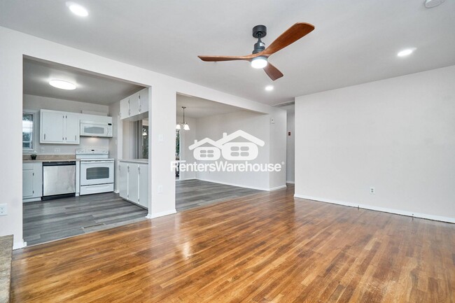 Photo - 2204 Helsley Ave