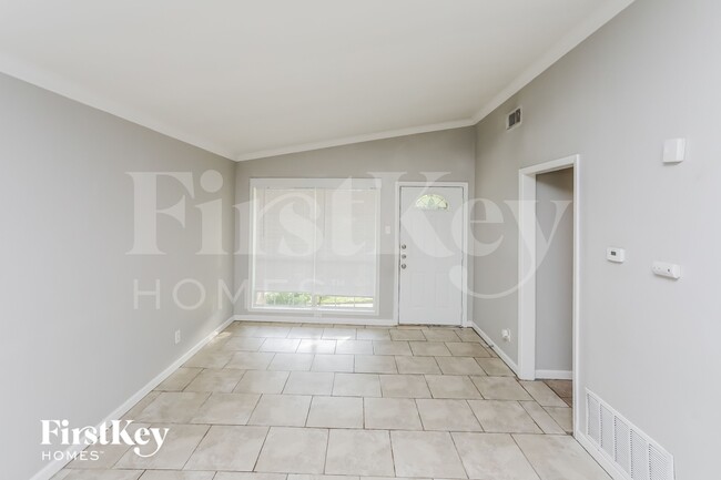 Photo - 6115 Flagstaff Dr