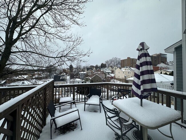 Photo - *** Amazing Apartment in Mt. Washington * ... Unit 168