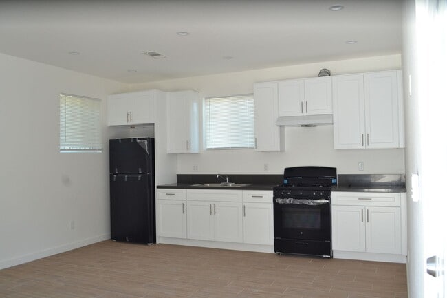 Building Photo - Central Homes Unit ADU #2