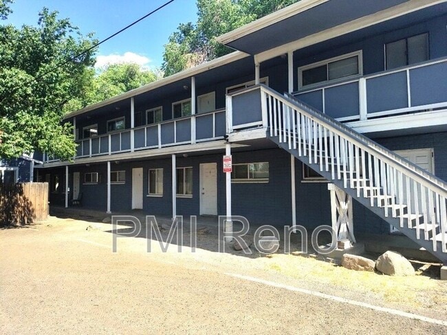 Building Photo - 821 Spokane St Unit 7