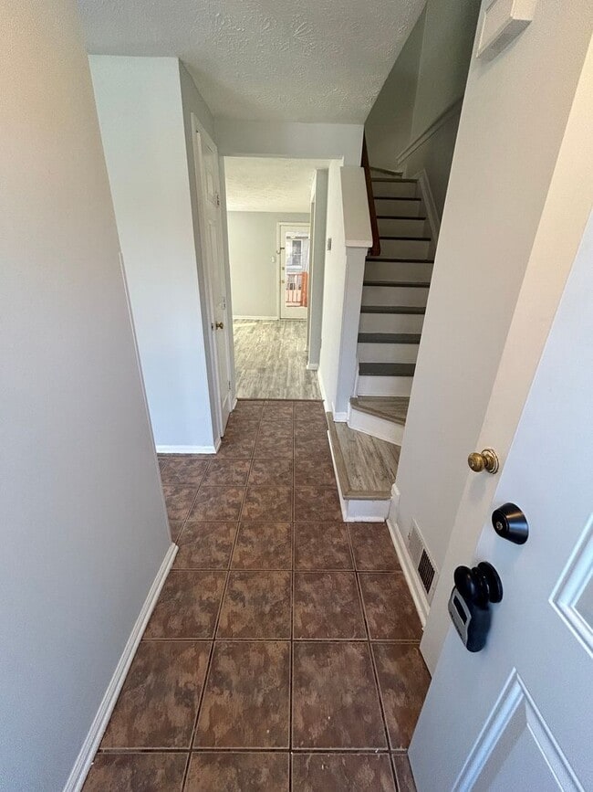 Photo - 3 Bedroom 1 1/2 bath townhome in Newark/Bear area