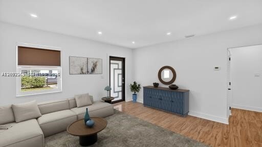 Photo - 1010 NE 138th St