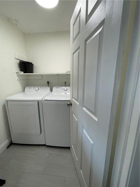 Photo - 4174 SW 51st St Unit 2
