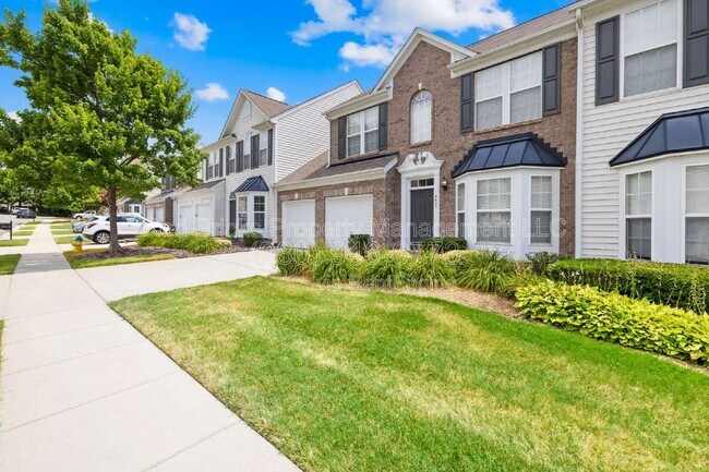 Photo - 9425 Shumacher Ave NW