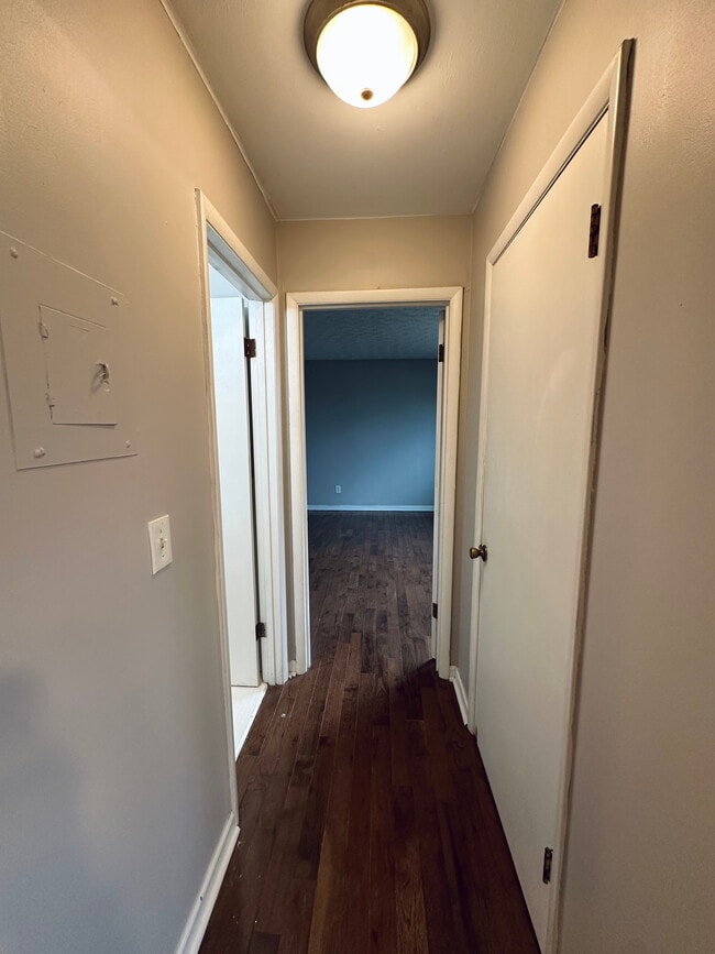 320 Hanna Ave Apartments For Rent in Loveland, OH