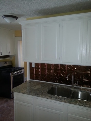 Kitchen - 318 Union Ave NE Unit 2